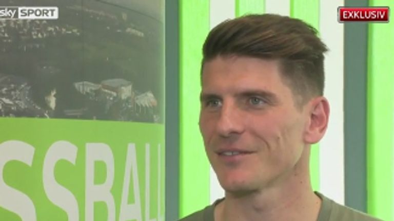 Mario Gomez spricht exklusiv mit Sky über die Bayern-Gerüchte.