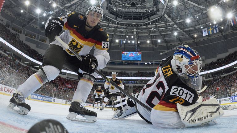 Der 21-Jährige Leon Draisaitl ist mit seinen Edmonton Oilers aus den Playoffs der NHL ausgeschieden.