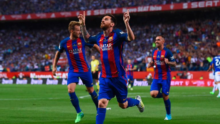 Lionel Messi bejubelt seinen Treffer zum 1:0 für den FC Barcelona.