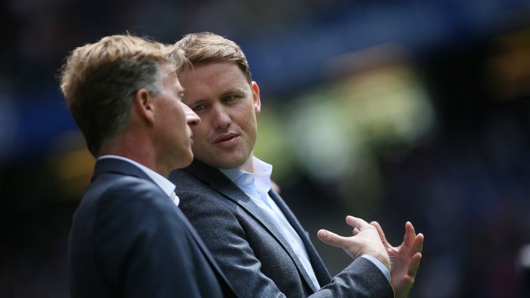 Der VFL will kein Risiko eingehen und lässt seine Zeugwarte Schmiere stehen.