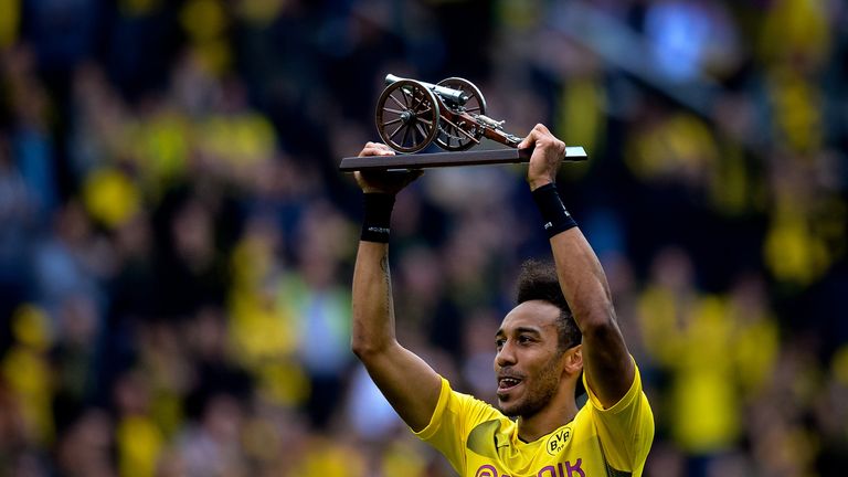Aubameyang holt sich die Torjägerkanone.