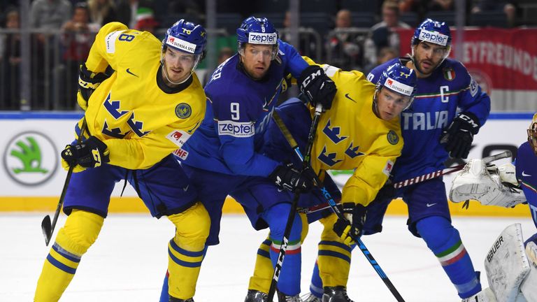 Schweden schlägt Abstiegskandidat Italien klar mit 8:1.