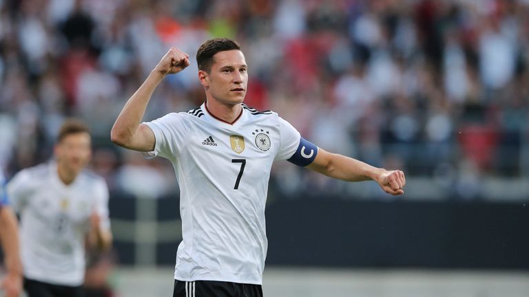 Julian Draxler (30 Länderspiele): Der 23-Jährige führt das Team als Kapitän auf die Mannschaft. Bei Paris Saint-Germain hat sich der Mittelfeldmann spielerisch weiterentwickelt und ist der erfahrenste Profi im DFB-Dress.