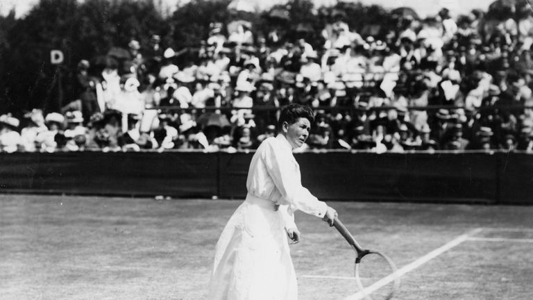 Charlotte Cooper war die erste Tennisspielerin, die einen olympischen Wettbewerb gewann. In Wimbledon war die Britin fünf mal erfolgreich (1908, 1901, 1898, 1896, 1895).