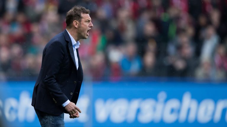 Markus Weinzierl landete in seiner ersten Saison mit Schalke nur auf Platz zehn. 