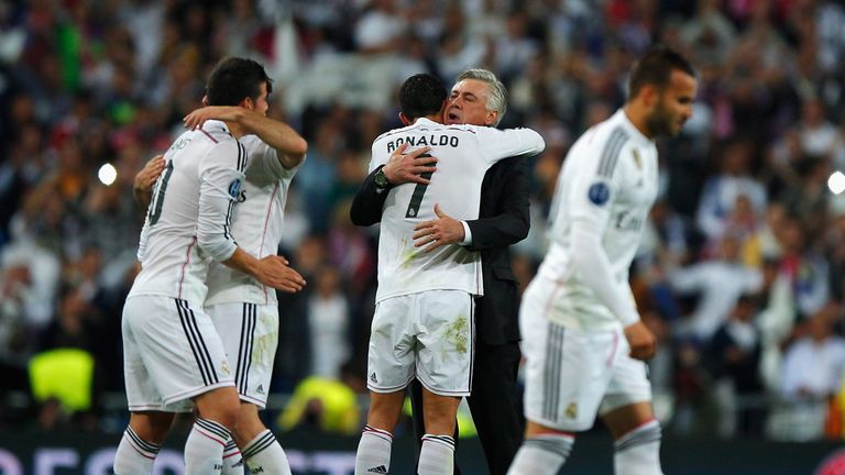 Ex-Ronaldo Coach Carlo Ancelotti will den Weltstar nach München locken.