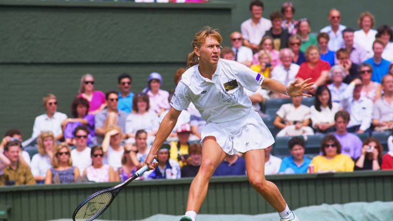 Steffi Graf holte sieben Wimbledon-Titel (1996, 1995, 1993, 1992, 1991, 19989, 1988). Die Deutsche gewann insgesamt 22 Grand-Slam-Turniere und hält mit 377 Wochen den Rekord bei der Führung in der Weltrangliste.