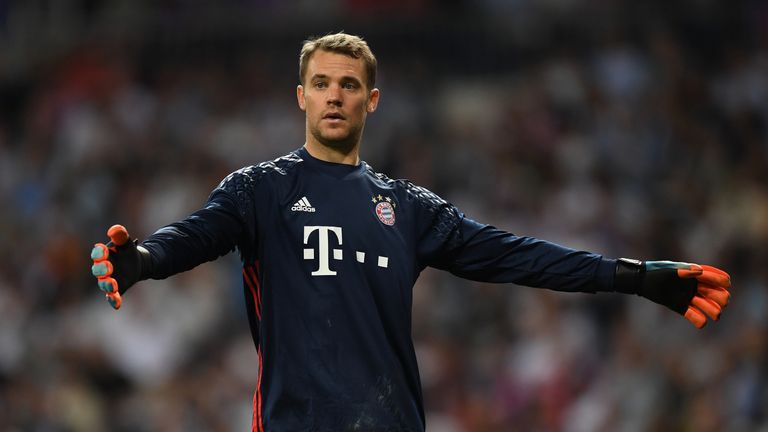 Manuel Neuer hat das Training beim FCB wieder aufgenommen.