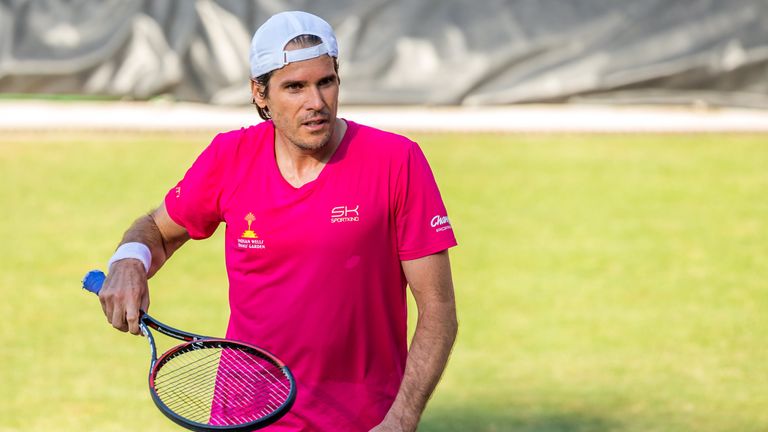 Abschied: Tommy Haas spielt das letzte Mal auf dem "heiligen Rasen".