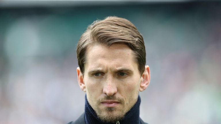 René Adler äußert sein Unverständnis über die Kritik.