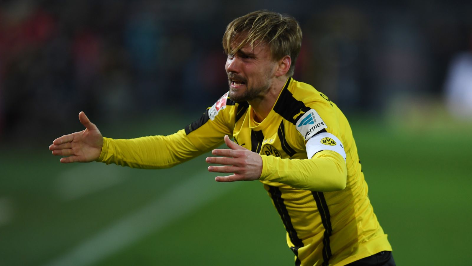 Schock beim BVB Marcel Schmelzer fällt lange aus Fußball News Sky