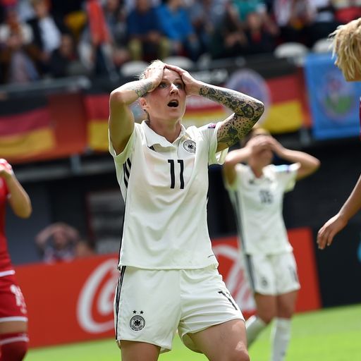 Feierabend! Debakel gegen Dänemark