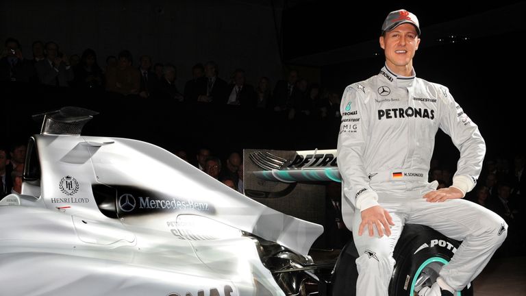 2010 das große Comeback: Schumacher startet neben Nico Rosberg für Mercedes.
