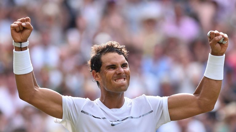 Ohne Satzverlust zieht Rafael Nadal in Wimbledon ins Achtelfinale ein.