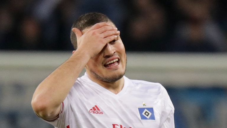 Kyriakos Papadopoulos muss in der Saisonvorbereitung vorerst aussetzen.