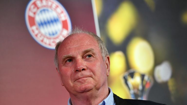 Bayern-Präsident Uli Hoeneß geht davon aus, dass die 1860 München wieder im Grünwalder Stadion spielen werden.