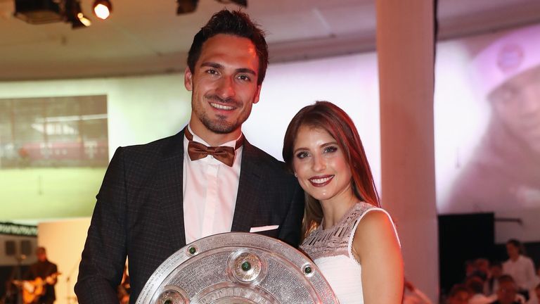 Mats und Cathy Hummels sind bald zu dritt.