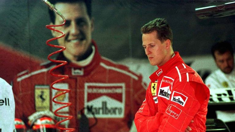 Vier Jahre lang erlebte Michael Schumacher bei Ferrari eine Durststrecke ohne Titelgewinn - im Jahr 2000 sollte sich das ändern.