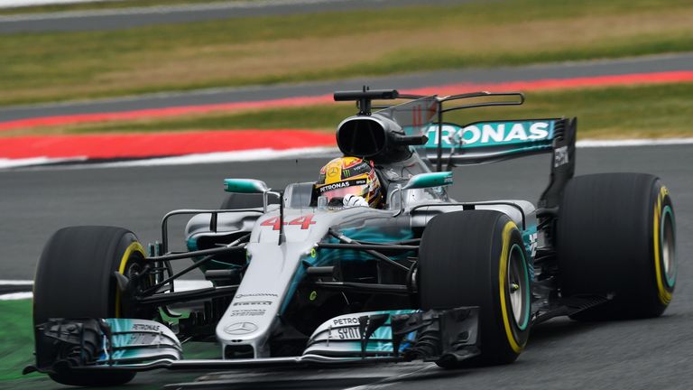 Lewis Hamilton sichert sich die Bestzeit im letzten Training vor der Quali.