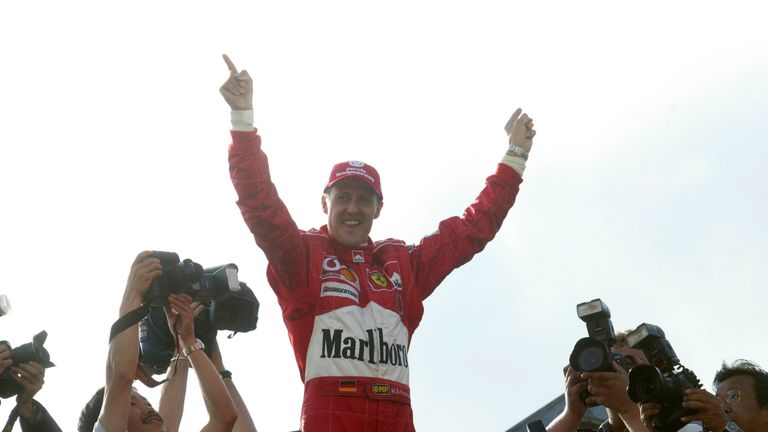 2004 holte sich Schumacher seinen siebten WM-Titel. Es war eine Saison der Rekorde: 13 Saisonsiege und 148 WM-Punkte sind bis heute unerreicht.