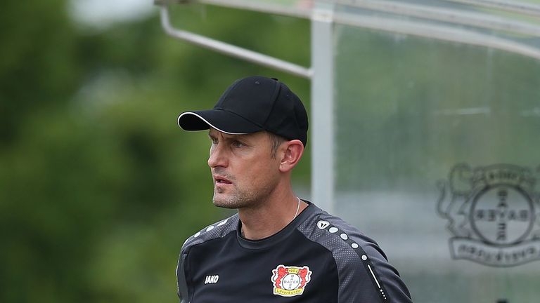 Heiko Herrlich und Bayer Leverkusen suchen noch nach der Topform.