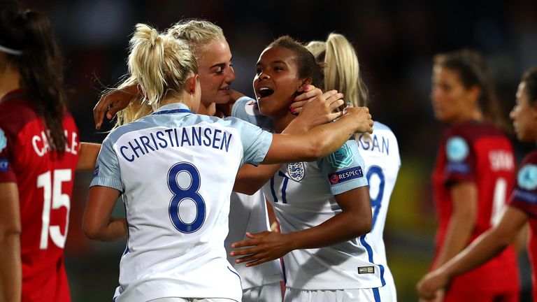 England jubelt nach dem Einzug ins Viertelfinale.