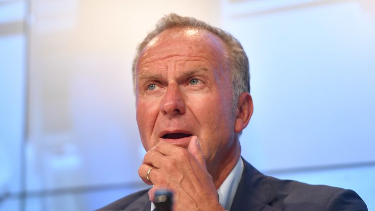 Karl-Heinz Rummenigge nimmt die Spieler des FC Bayern nach dem Milan-Debakel in Schutz.