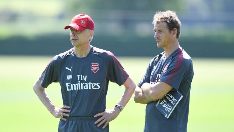 Der ehemalige Nationaltorhüter Jens Lehmann ist seit einer Woche Assistenztrainer von Trainer-Routinier Arsene Wenger.