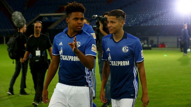 Weston McKennie (l.) und Amine Harit können in der Vorbereitung beim FC Schalke 04 bisher überzeugen.