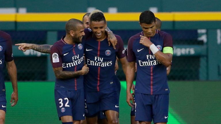 Paris St. Germain gewinnt den ersten Titel der Saison.