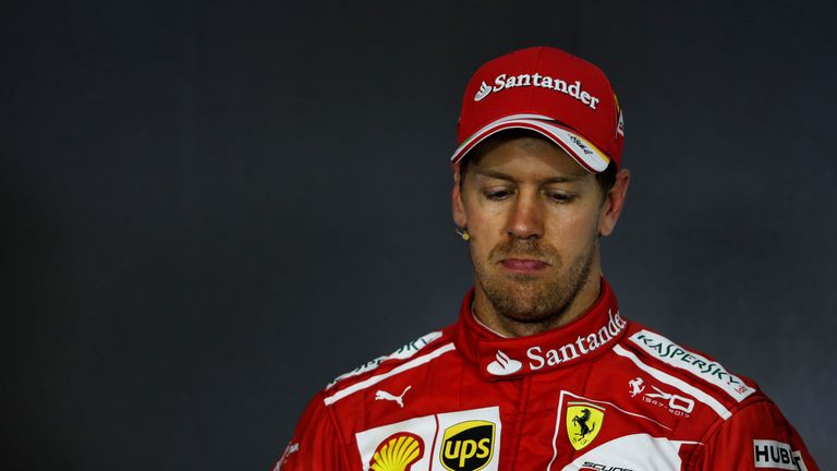 Sebastian Vettel schimpft und beschwert sich in letzter Zeit oft.
