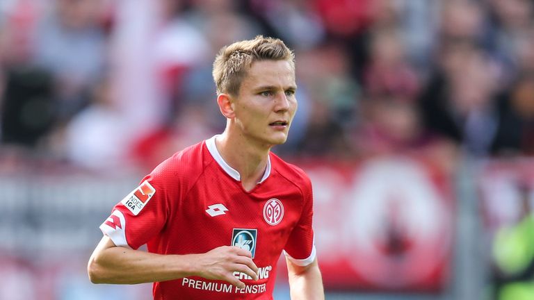 Niko Bungert verletzte sich im Test gegen Aachen.