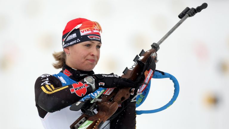 Das Jahr 2009 lief für Neuner weniger erfolgreich. Krankheitsbedingt fand die Garmisch-Partenkirchenerin nicht zu ihrer Form. Ihr größter Erfolg war Platz zwei mit der Staffel bei der WM in Pyeongchang.
