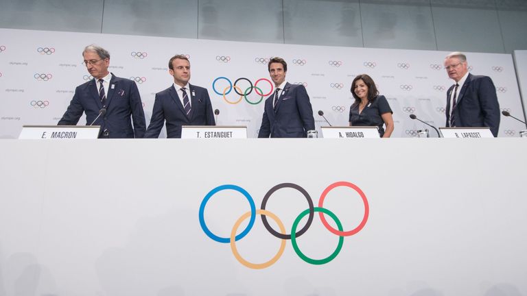 Das IOC beschließt die Doppelvergabe der Olympischen Sommerspiele 2024 und 2028.
