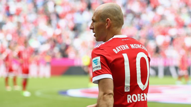 Arjen Robben trägt seit acht Jahren die Rückennummer 10 bei den Bayern.