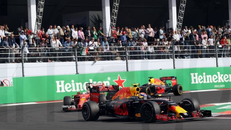 Sebastian Vettel und Max Verstappen.
