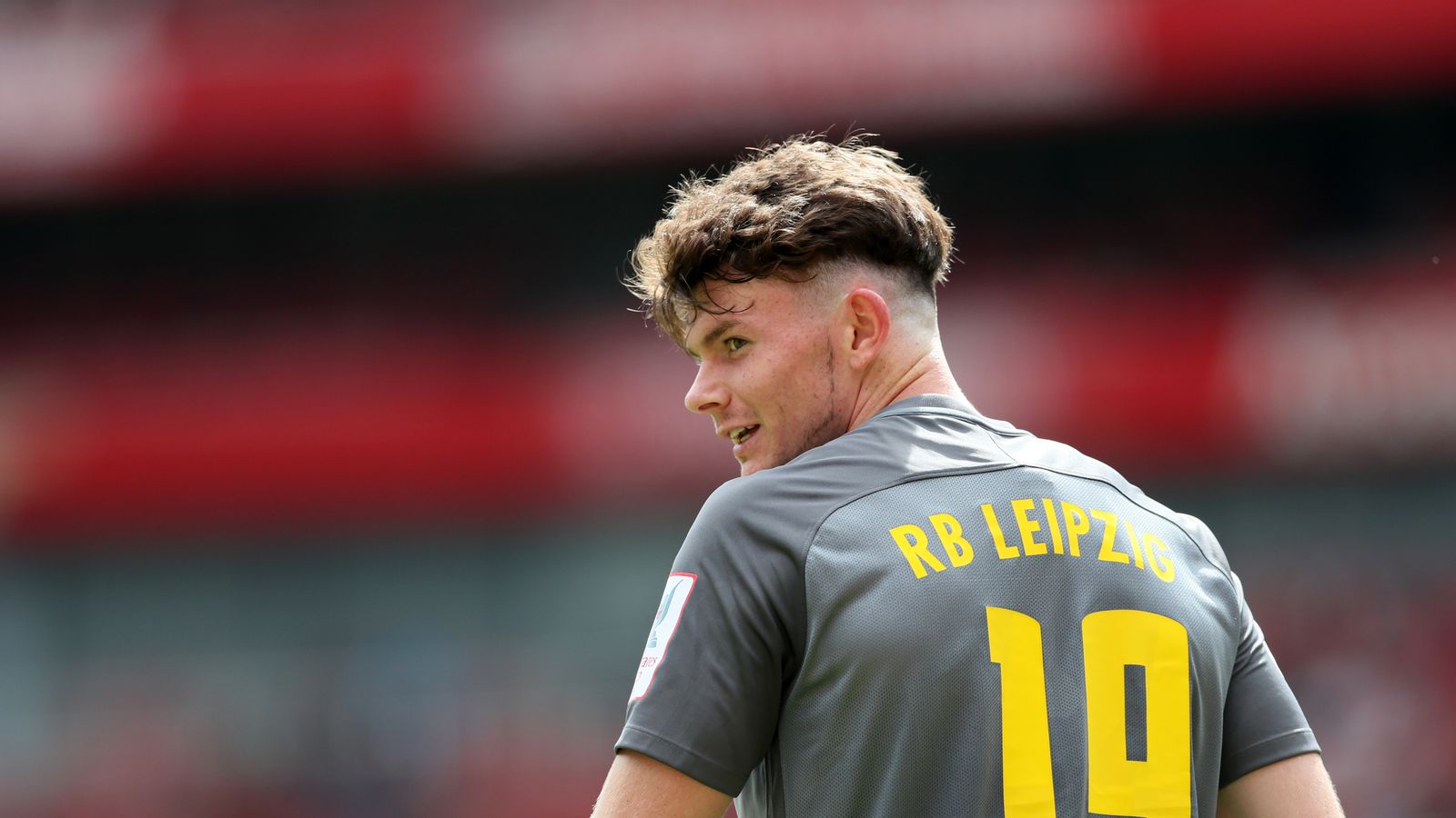 Fix Oliver Burke wechselt von RB Leipzig zu West Bromwich Albion