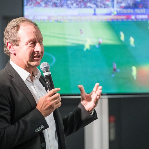 Probleme beim Videobeweis: Krug nimmt bei Sky90 Stellung