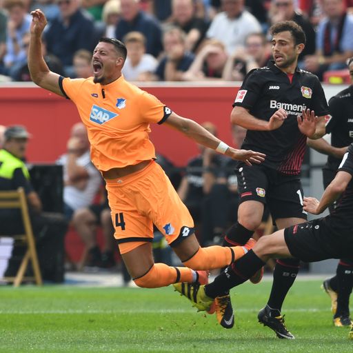 Wilder Ritt und Schiri-Kritik: Die Highlights im Video