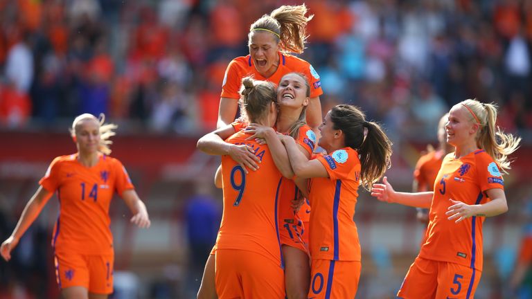 Die Niederlande feiert den Titel bei der Heim-EM.
