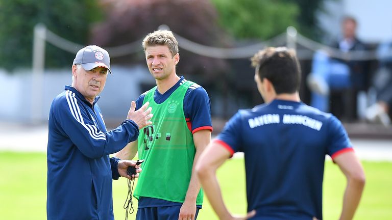 Unter Carlo Ancelotti hat Thomas Müller seinen Stammplatz verloren.