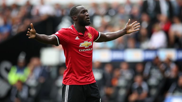 Romelu Lukaku: Für umgerechnet 84,70 Millionen Euro wechselte der belgische Stürmer vom FC Everton zu Manchester United. 