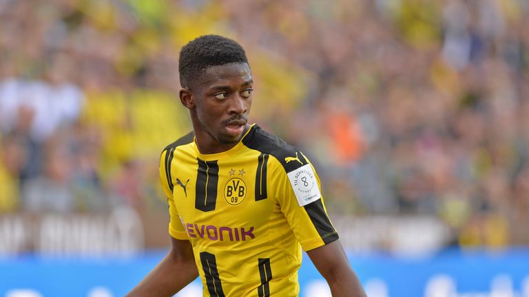 Ousmane Dembele soll beim FC Barcelona als möglicher Neymar-Nachfolger gehandelt werden.