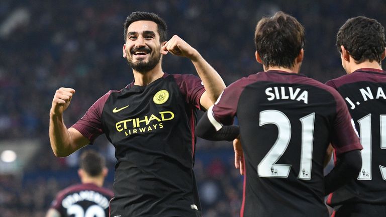 Ilkay Gündogan (26) trägt seit 2016 das Trikot von Manchester City.