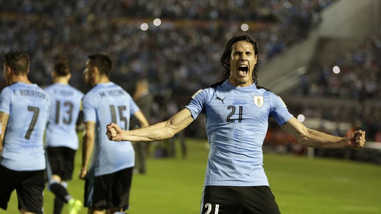 Das größte Fußballereignis der Welt würde genau 100 Jahre nach der Premiere wieder in Uruguay stattfinden.