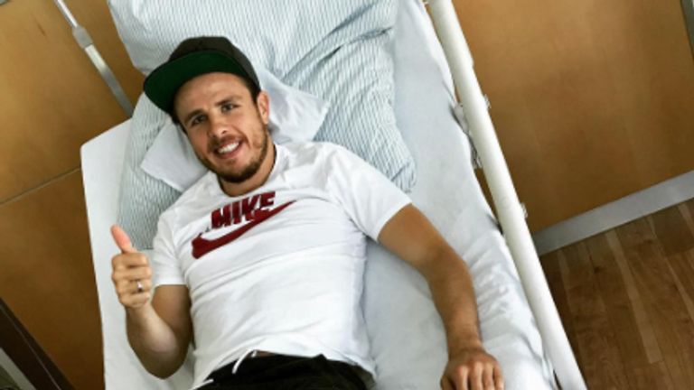 Nicolai Müller meldet sich via Instagram aus dem Krankenhaus (Quelle: Instagram/nicolai.mueller27).