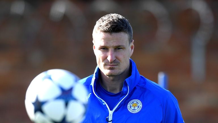 Robert Huth (32) trägt seit 2015 das Trikot von Leicester City.