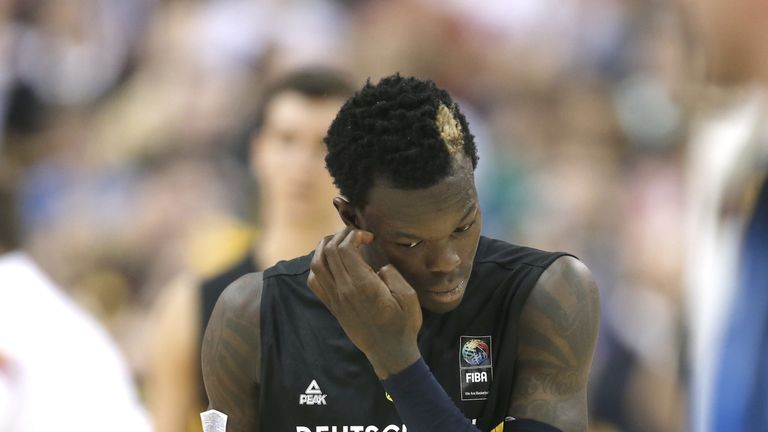 Dennis Schröder zeigte sich vom Verhalten des Basketball-Bundes enttäuscht.