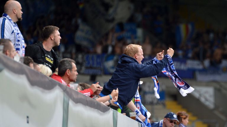 Der DFB greift gegen Hansa Rostock hart durch.