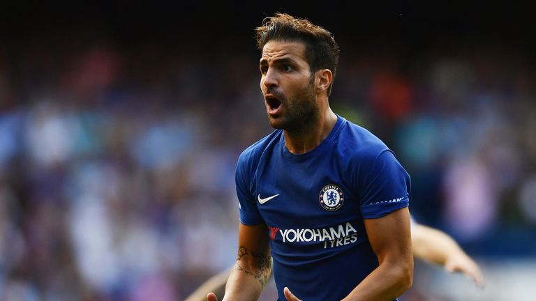 Cesc Fabregas kann den Stolperstart des englischen Meisters nicht verhindern. 